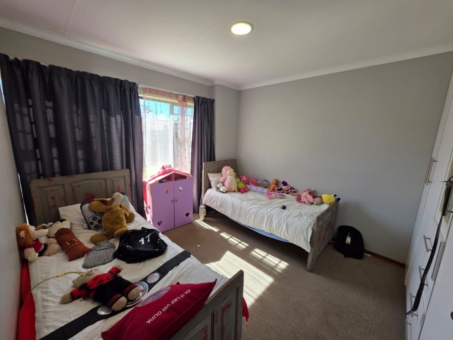 To Let 3 Bedroom Property for Rent in La Provance Free State
